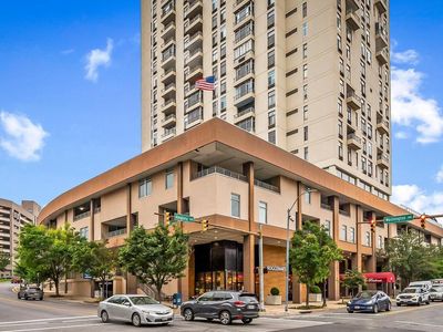 28 Allegheny Ave APT 910