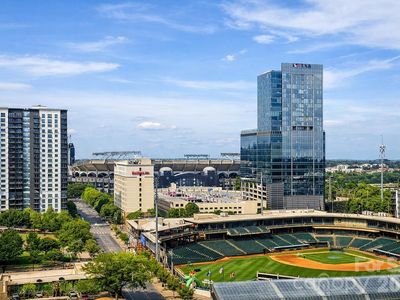 333 W Trade St Unit 907