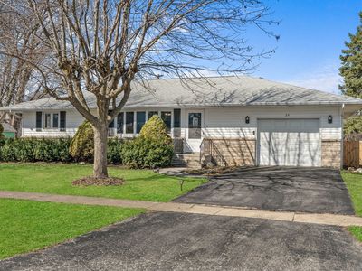 29 W Oak St