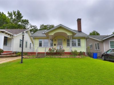 220 N Westlawn Ave