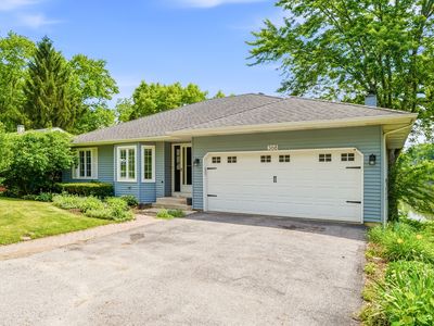 Property at 368 Hiawatha Dr, Lake In The Hills, IL