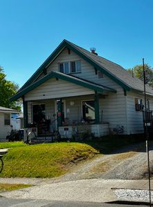 918 E Olympic Ave