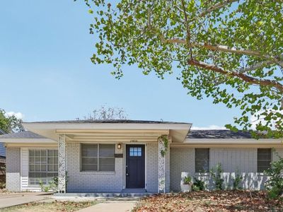 2816 W Fuller Ave