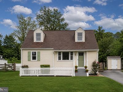 46 Village Way