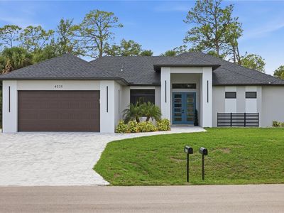 4221 Golfair Ln