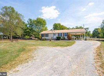 Property at 25 S Berlin Pike, Lovettsville, VA