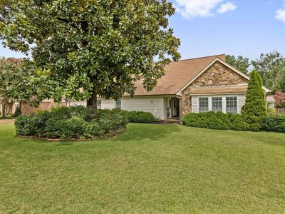 Property at 2928 Sandy Creek Dr, Germantown, TN