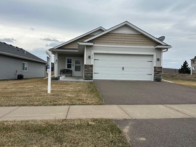 215 8th Ave NE