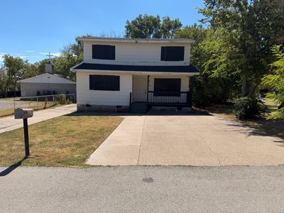 306 Lakey Rd