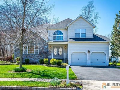 5 Labrador Dr S