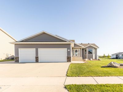 1112 Lasalle Dr W