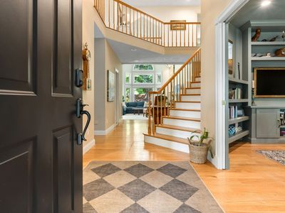 64 Leslie Rd