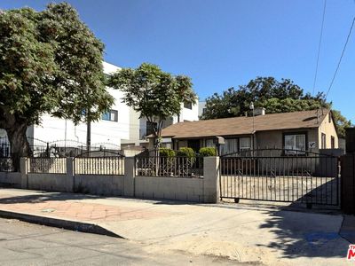 Property at 7626 Morella Ave, North Hollywood, CA