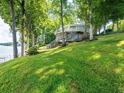 4748 Scenic Point Dr