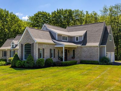 60 Crystal Farms Court