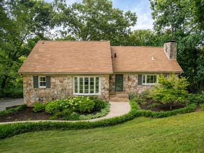 1107 River Hills Dr
