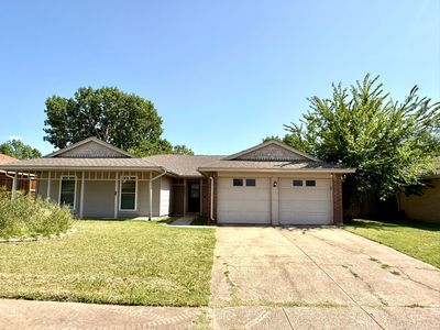 2661 Berkshire Ln
