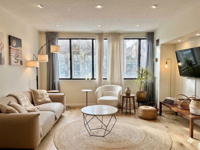 1731 Beacon St APT 4