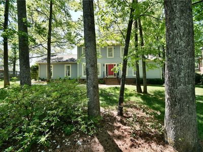 302 Inverness Way