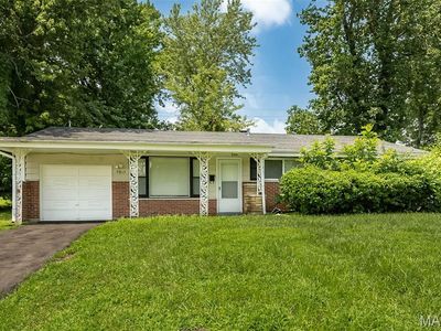 9813 Wendell Dr
