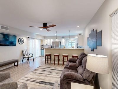 1620 N Wilmot Rd UNIT E254