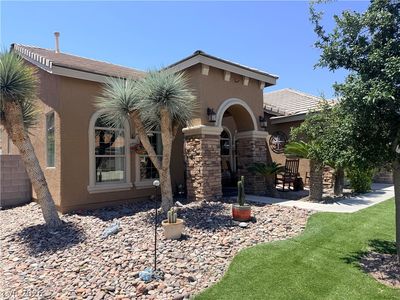 4937 Wayfaring Tree Ave