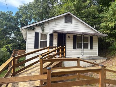 112 Lawn St