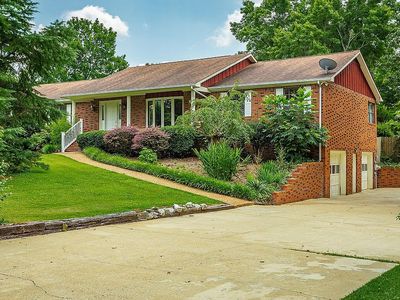 Property at 9938 Penneywood Ln, Ooltewah, TN