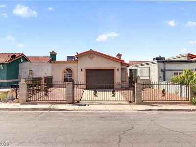 2381 Sabroso St
