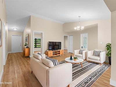 7836 Cloverfield Cir