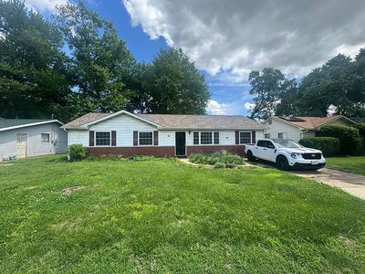 6116 Old Collinsville Rd