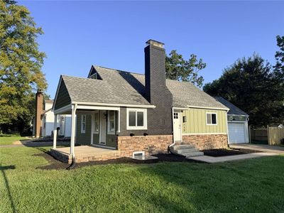 713 E Dorothy Ln
