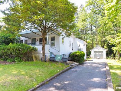 Property at 436 Jackson Ter, Ridgewood, NJ
