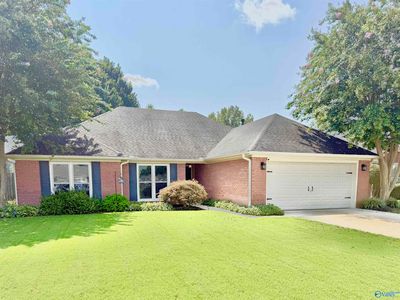 2707 Little John St SW