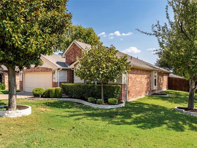 6633 Chalk River Dr