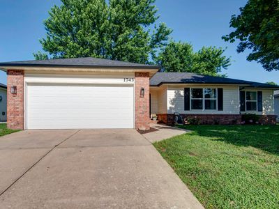 1743 S Miller Avenue