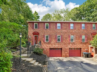 Property at 9195 Collington Sq, Allison Park, PA