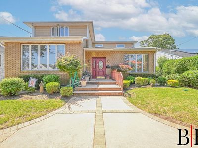 2150 Royce St FLOOR 1