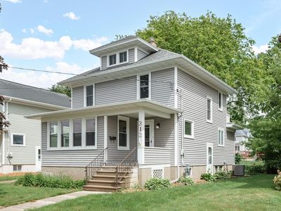 212 James STREET
