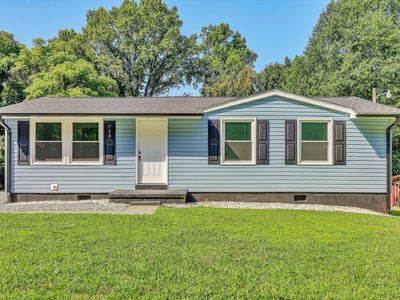 740 Chestnut Knob Rd