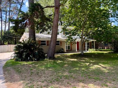 2045 Doomar Dr
