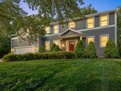 3164 Country Ct NE