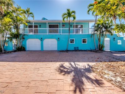 3544 Emerald Ave