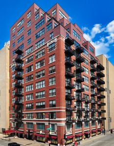 547 S Clark St APT 704