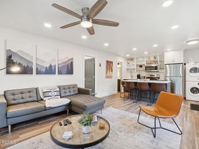 2025 Canyons Resort Dr APT I1