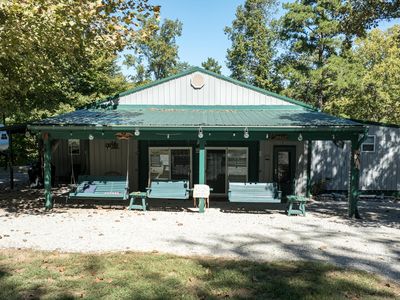 385 Dripping Springs Rd