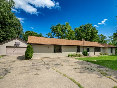 Property at 35861 N Fuller Rd, Gurnee, IL