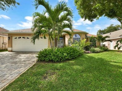 1272 Jasmine Lake Dr