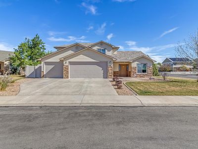 101 Altimont Ct