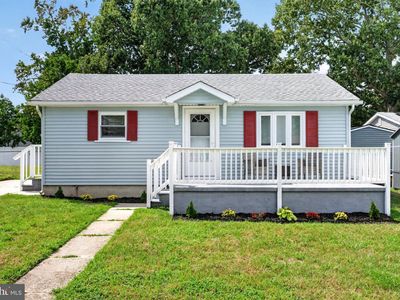 1711 Lake Dr